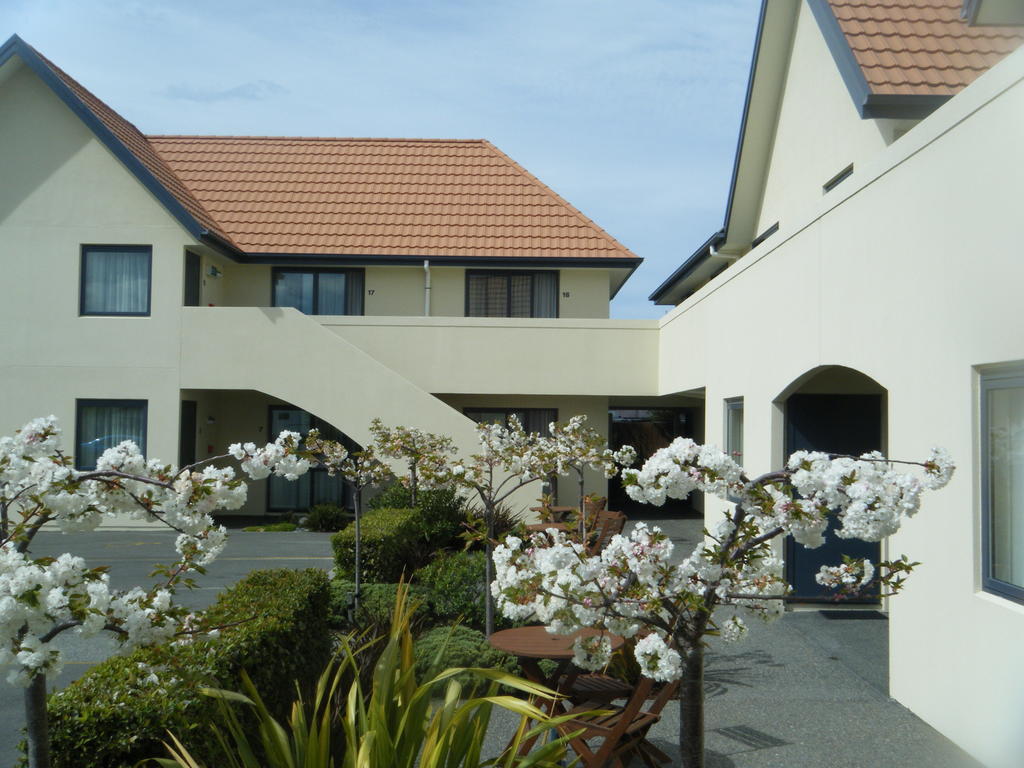 Bella Vista Motel Kaikoura Exterior photo